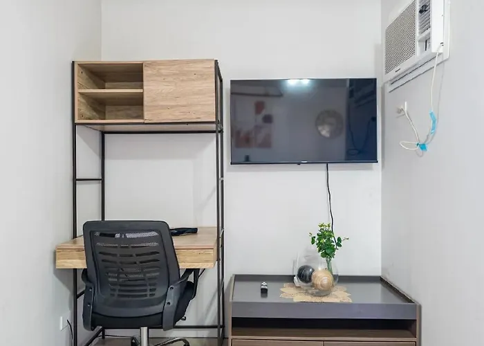 Apartment Plumera Near Airport Malls & Schools With Elevator417